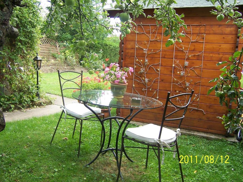 Вилла Aux Marguerites Sainte-Genevieve-les-Gasny Номер фото