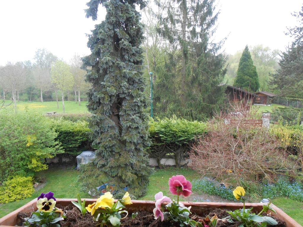 Вилла Aux Marguerites Sainte-Genevieve-les-Gasny Номер фото