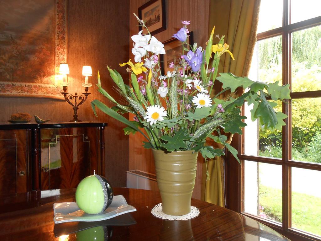 Вилла Aux Marguerites Sainte-Genevieve-les-Gasny Экстерьер фото