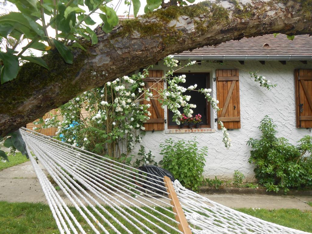Вилла Aux Marguerites Sainte-Genevieve-les-Gasny Номер фото