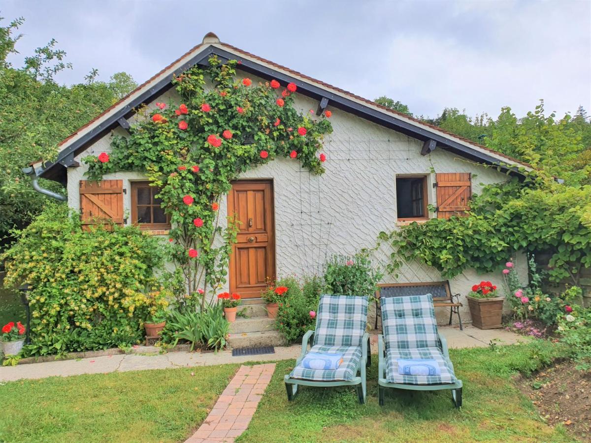 Вилла Aux Marguerites Sainte-Genevieve-les-Gasny Экстерьер фото